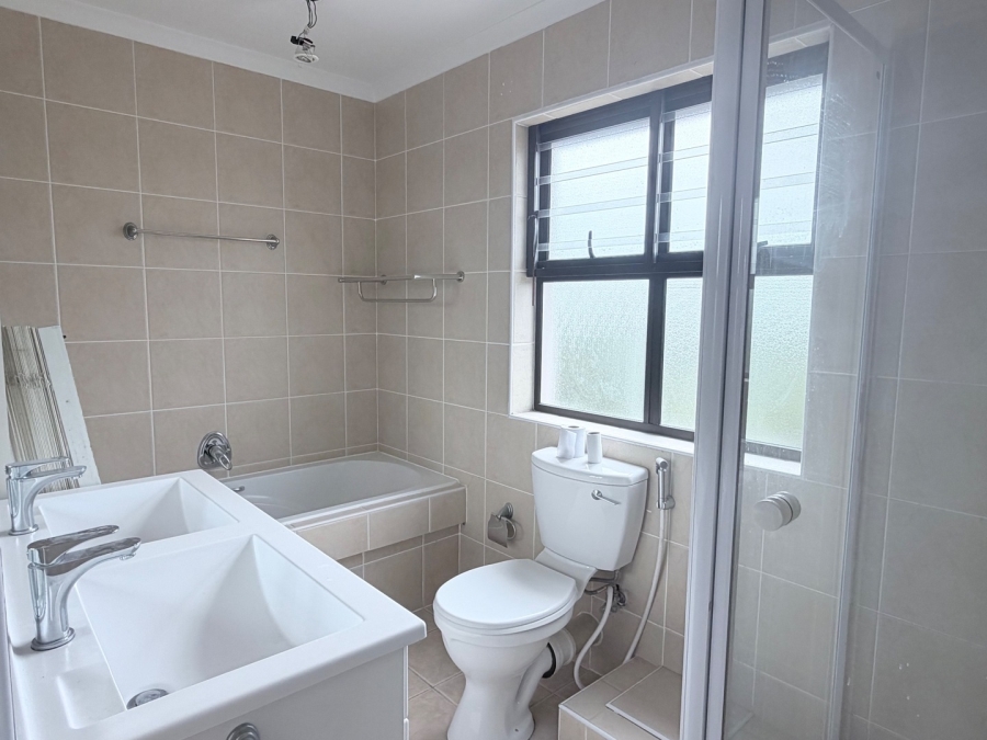 3 Bedroom Property for Sale in Bloubergstrand Western Cape